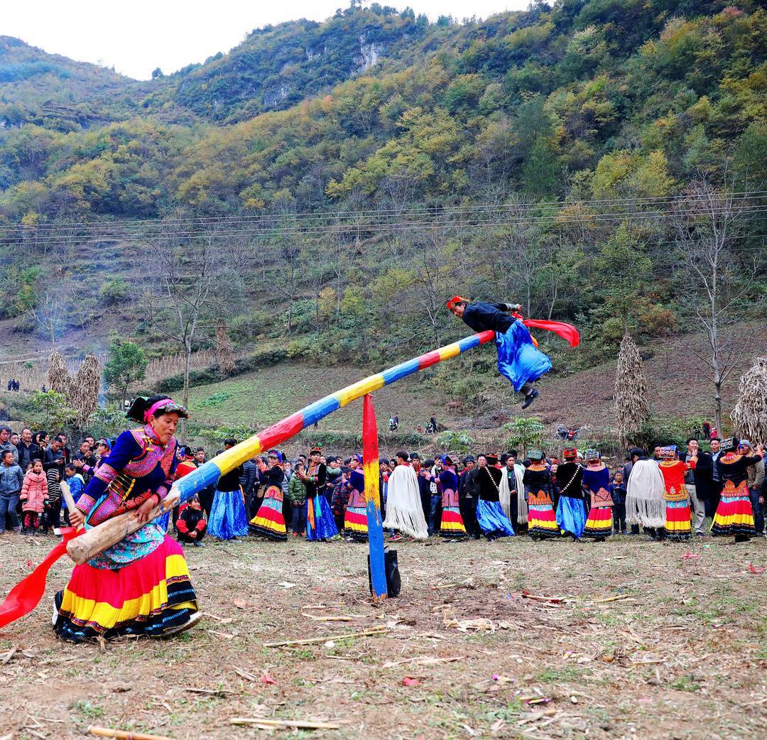 镜头下的大凉山：欢乐幸福彝族年