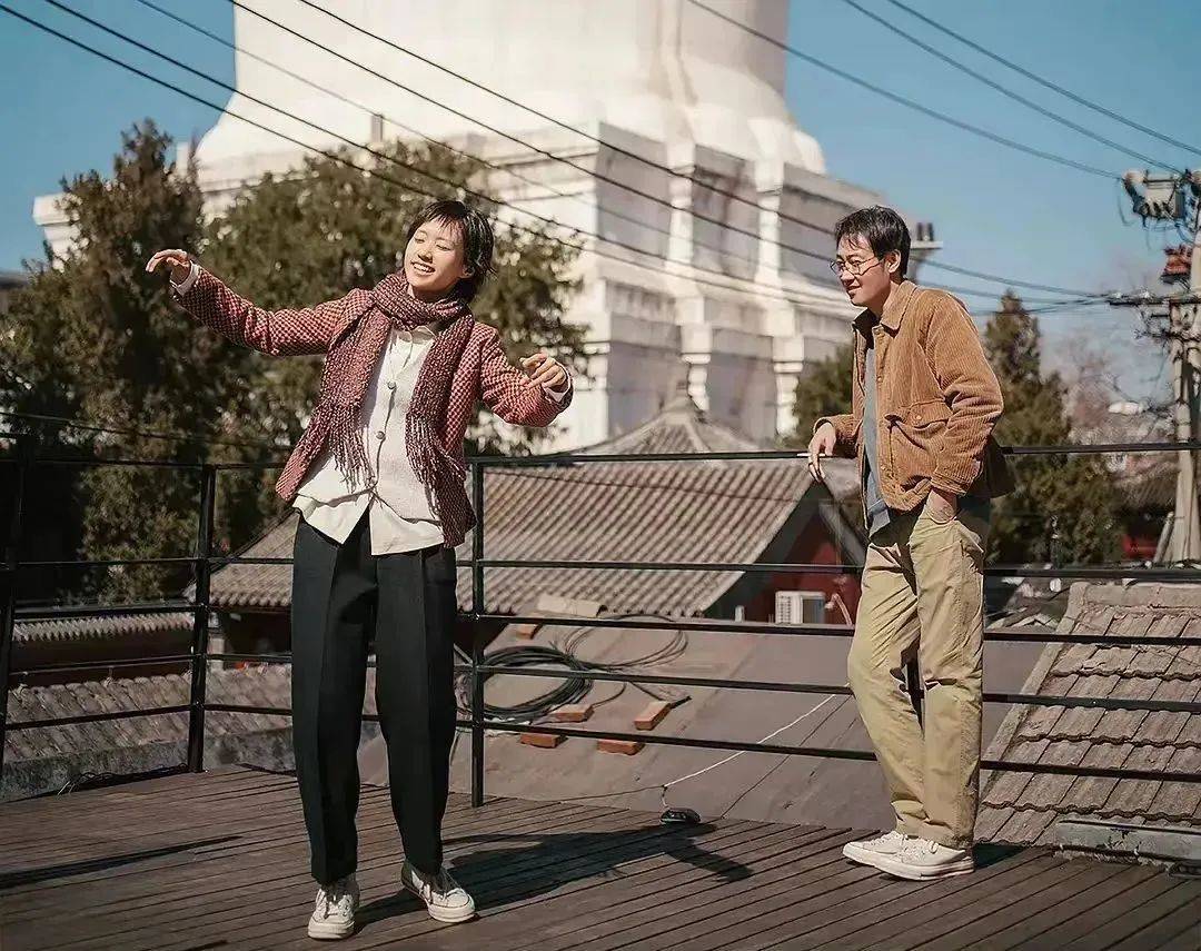 在沙漠里，我们能抛开标签，回归自我吗？