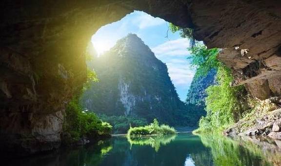 经典对联，上联“山洞中一口泉水”下联非常经典！