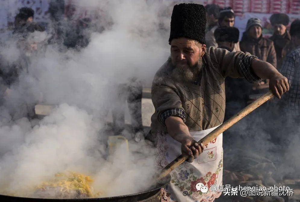 抓饭，江南的稻米新疆的羊肉融合成美味佳肴