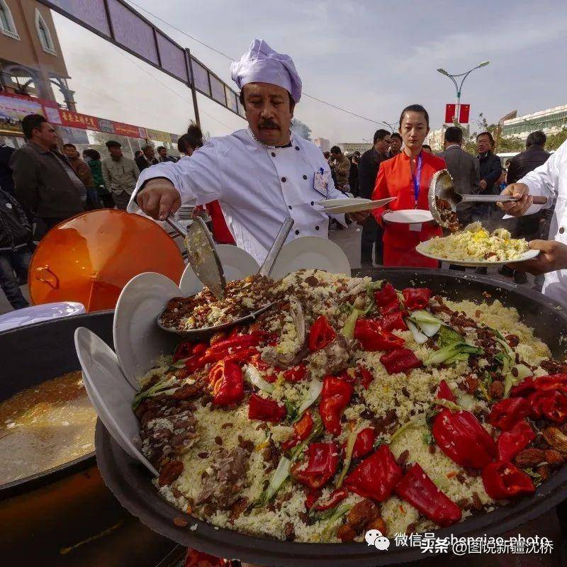 抓饭，江南的稻米新疆的羊肉融合成美味佳肴