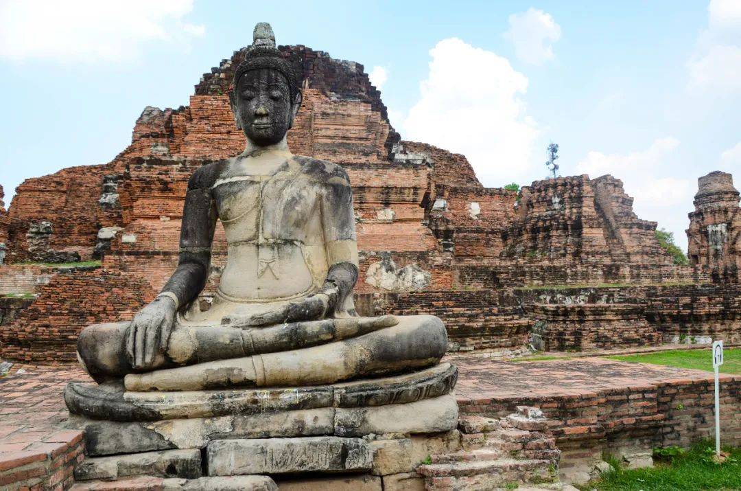 泰国旅行，遇到东北姐姐，结伴同行曼谷素可泰和清迈