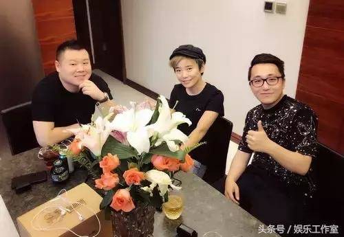宇宙超红正能量小鲜肉自曝是“爸”，可他只有17岁啊！