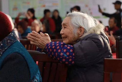 10个人中有多少人能活到80岁以上？长寿的年龄是多少？