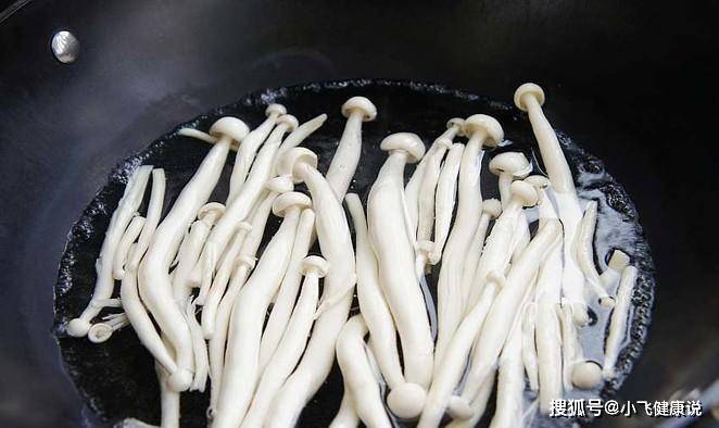 端午节来了，豆腐再合适不过了，做法很简单，营养又促进消化，多喝补钙