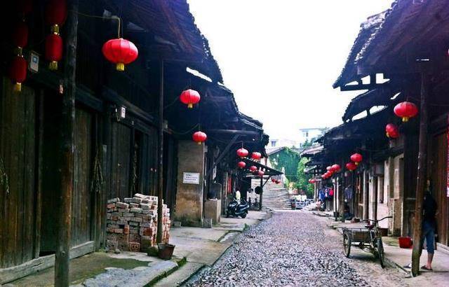 广西又一“千年古镇”走红，还是境内四大古镇之一，景色不输黄姚