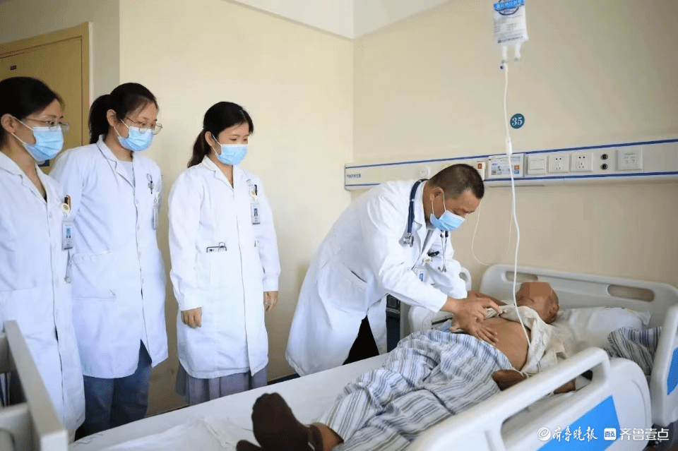 泰安市立医院肿瘤血液科为90岁肺癌老人解病痛