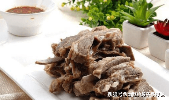 立秋将至，建议牢记“1贴2啃3喝”，顺时而食，清爽美味寓意好