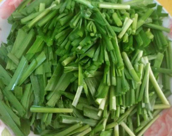 韭菜炒鸡蛋，先炒韭菜还是鸡蛋？大部分家庭做错了，难怪不好吃