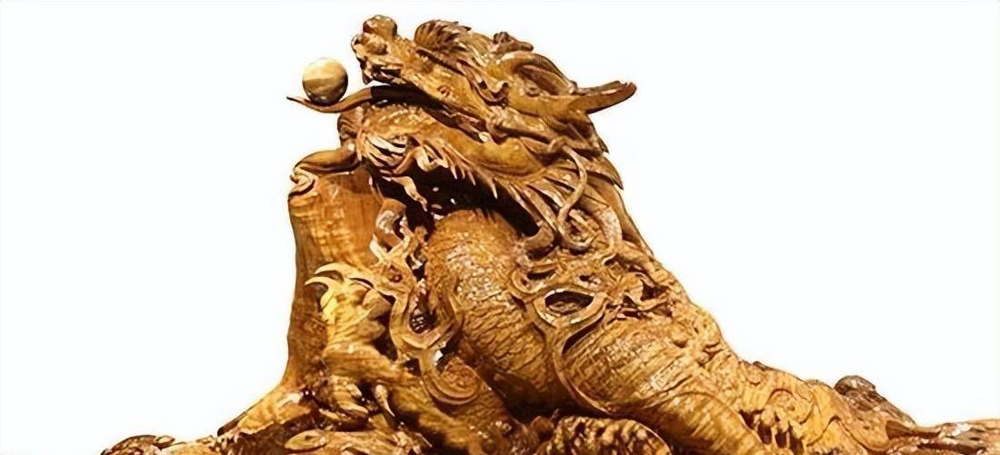 广西男子用楠木根雕出15米雄狮，富豪出价300万被拒，如今怎样了