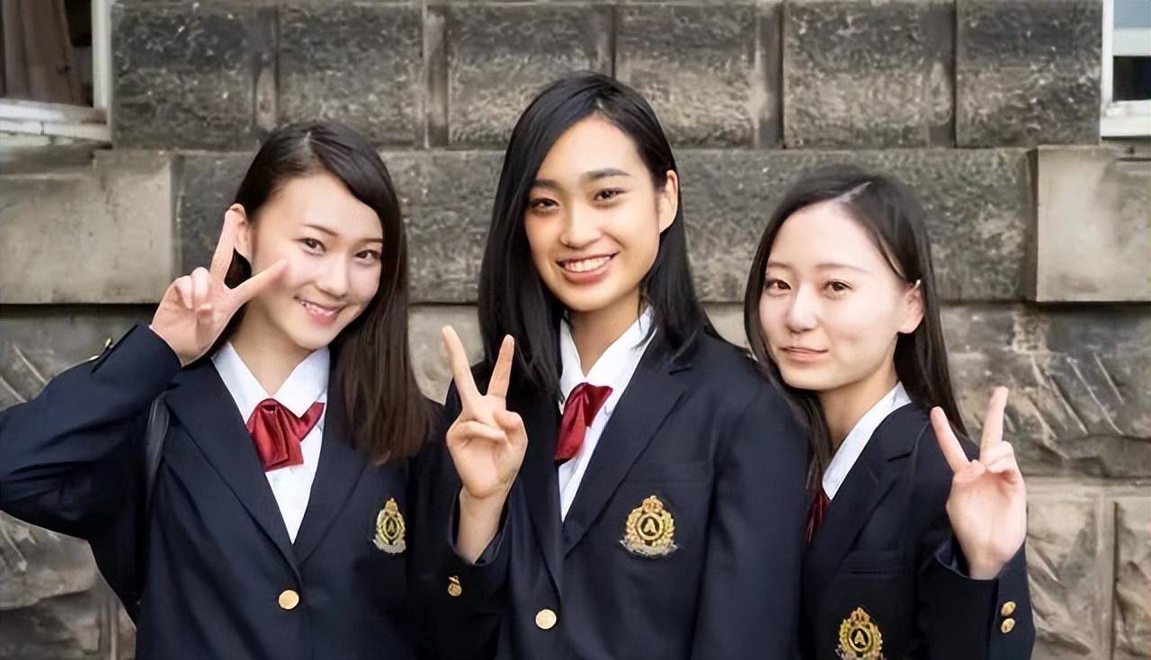 日本间谍才被抓，欧阳震华又曝出日本在中国建立学校不准国人靠近