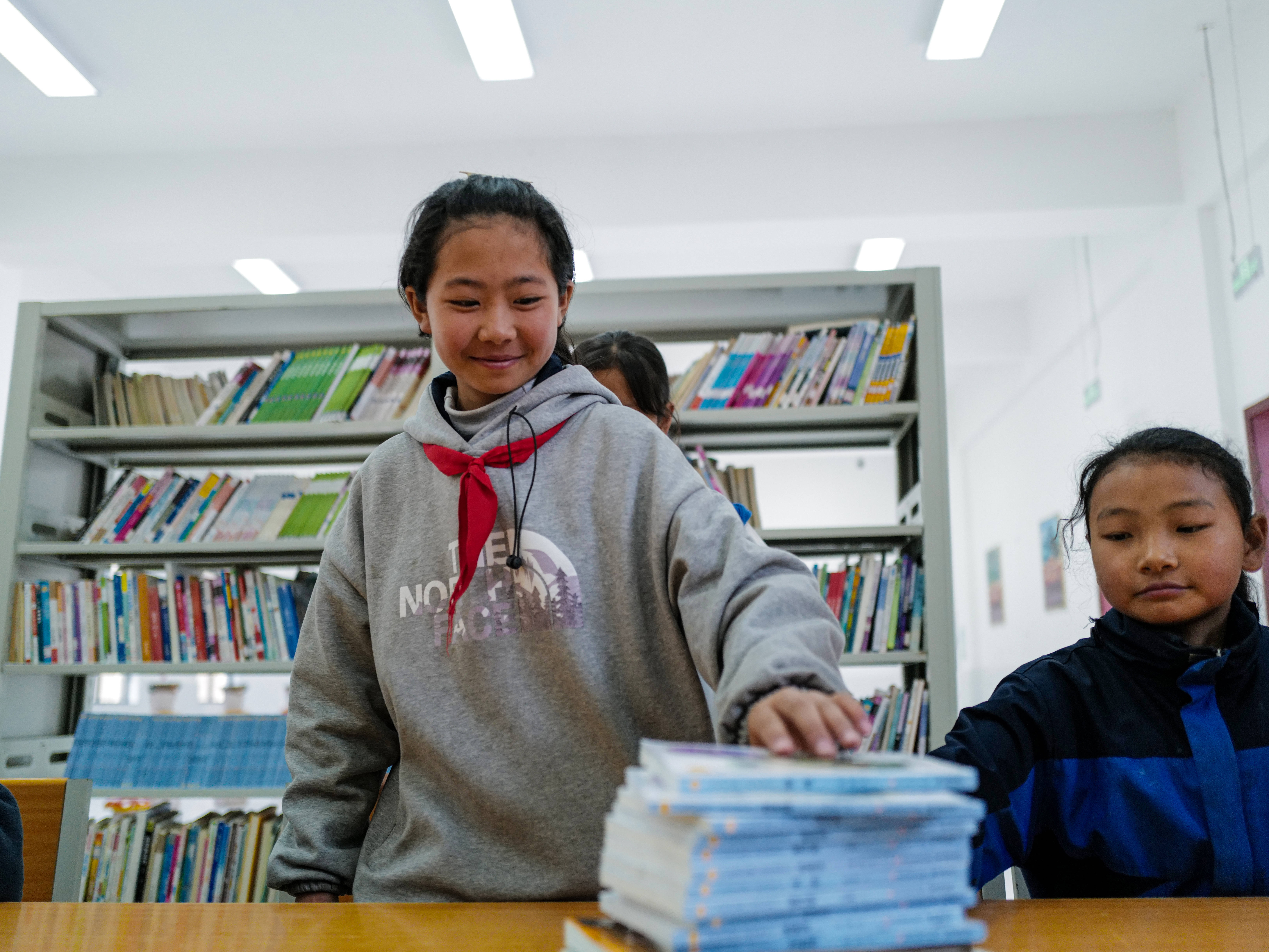 国际儿童图书日丨西藏察隅：书声琅琅润边疆