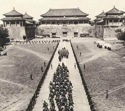 紫禁城大内侍卫回忆，解密1900年清朝南苑动物一夜消失之谜！