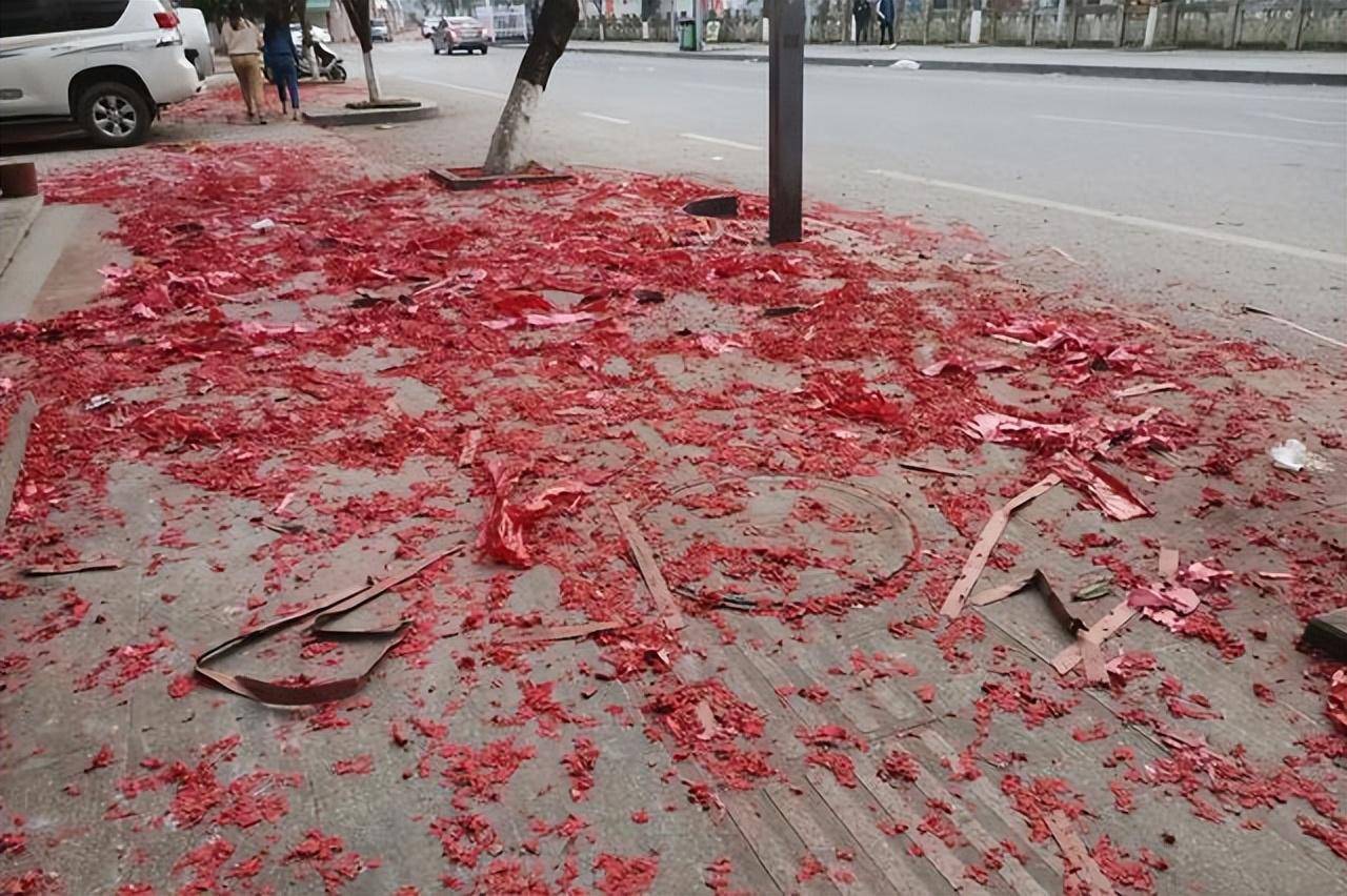 “百节年为首，过年讲究多”，除夕夜的讲究，越多越好，你说呢？