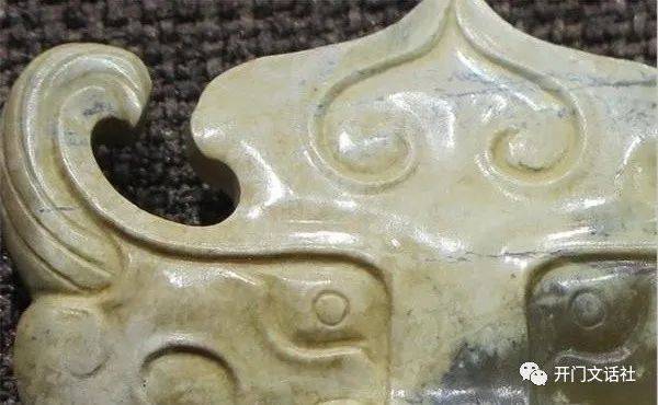 【古玉知识】古玉的挂瓷现象是什么