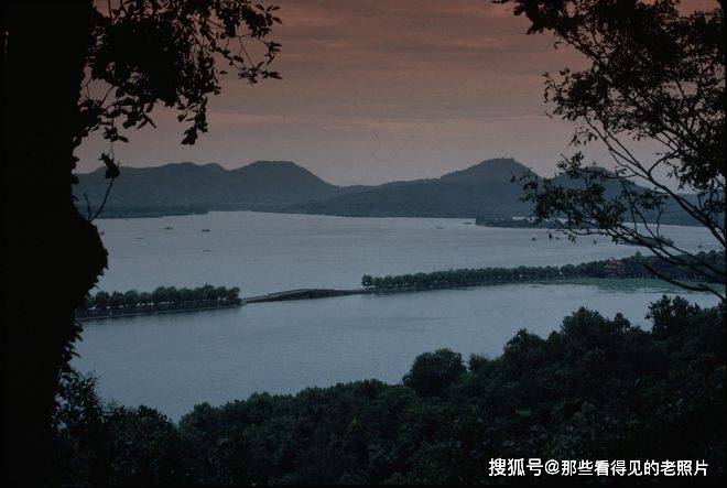 老照片 八十年代的杭州西湖 美不胜收的西湖胜景