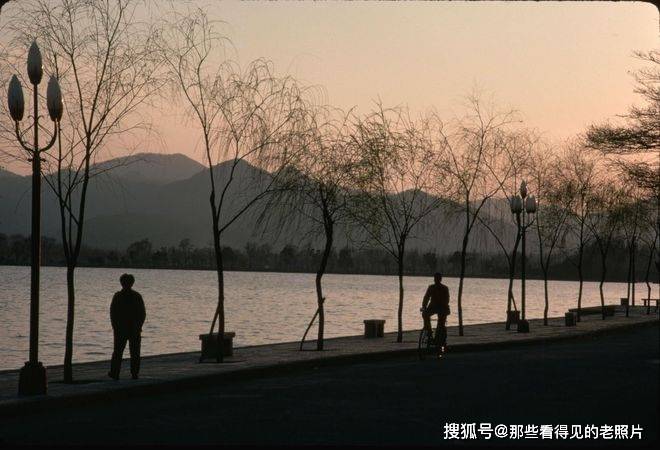 老照片 八十年代的杭州西湖 美不胜收的西湖胜景