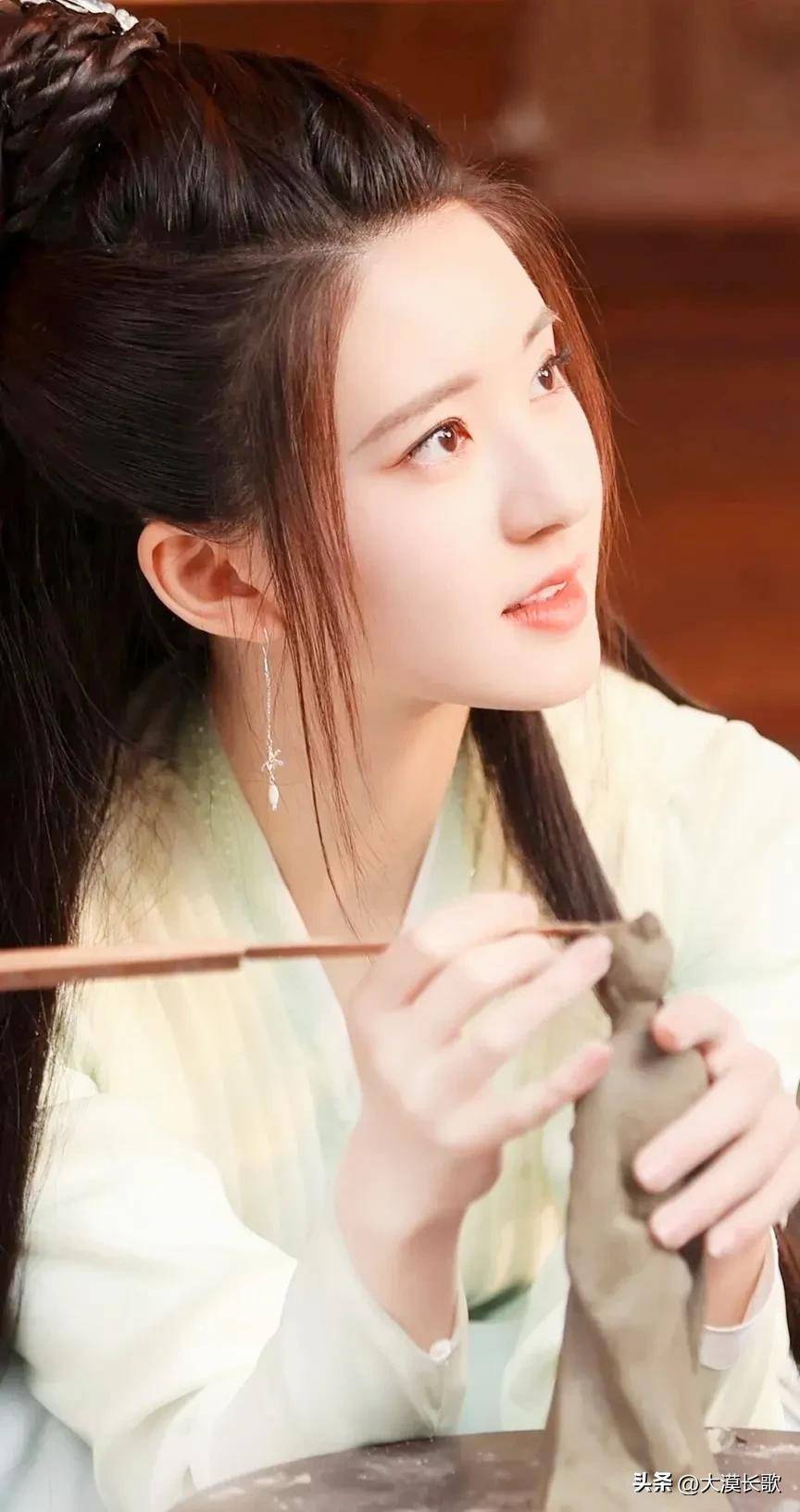 为什么清明节既有高高兴兴踏青郊游，又有寄托哀思的祭祖