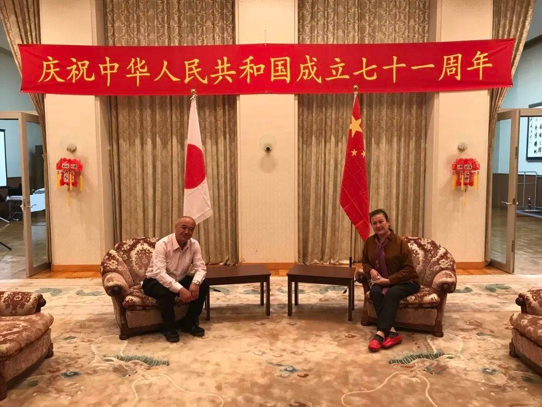 孔多孜·玉素甫 | 驻外十年，她说“我是中国外交官”