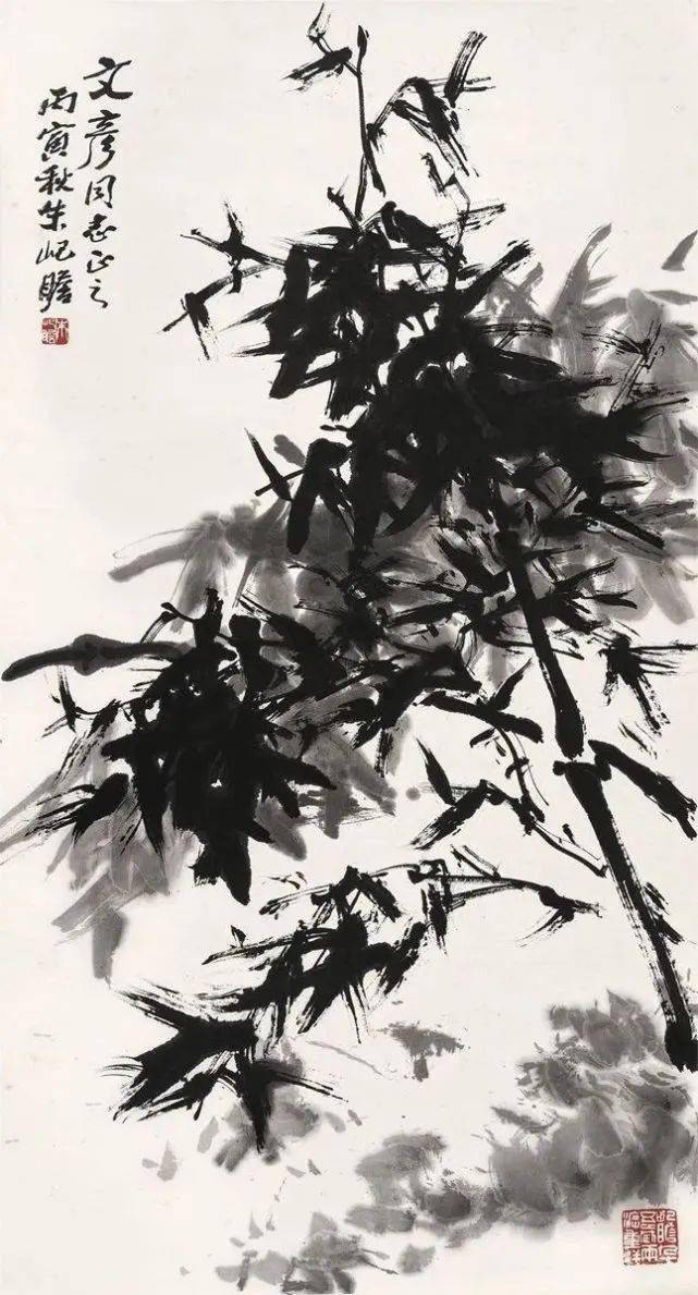 百岁老画师画竹，笔墨雄劲