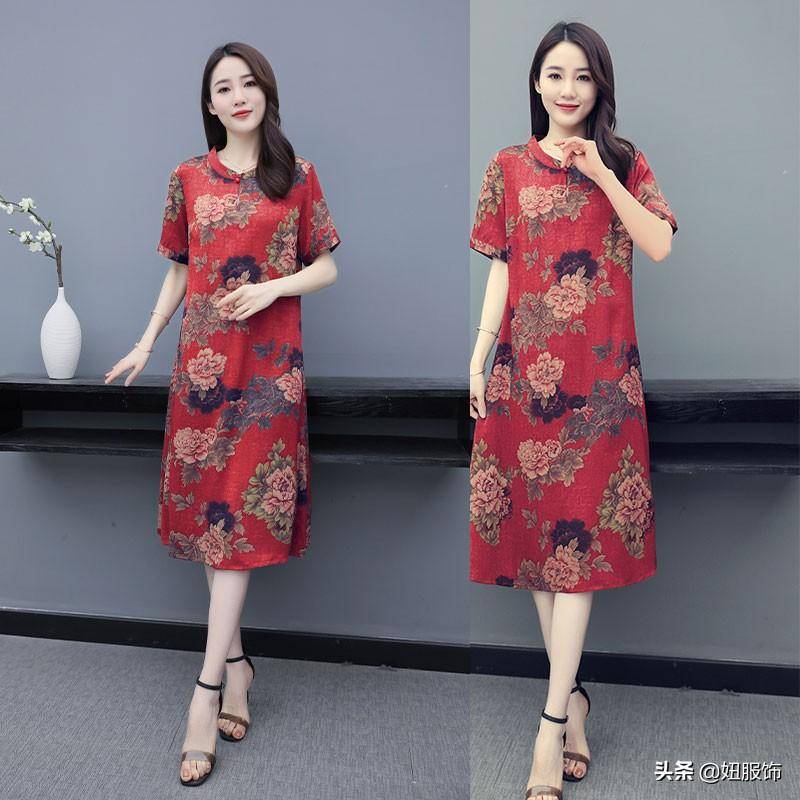 送给妈妈什么礼物好呢？看看这几款复古印花真丝连衣裙，高贵优雅
