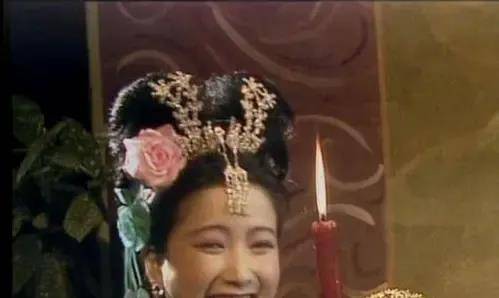 小时候懵懂看《西游记》光顾猴子，长大了才知道女人美如云