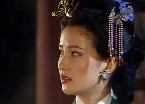 小时候懵懂看《西游记》光顾猴子，长大了才知道女人美如云