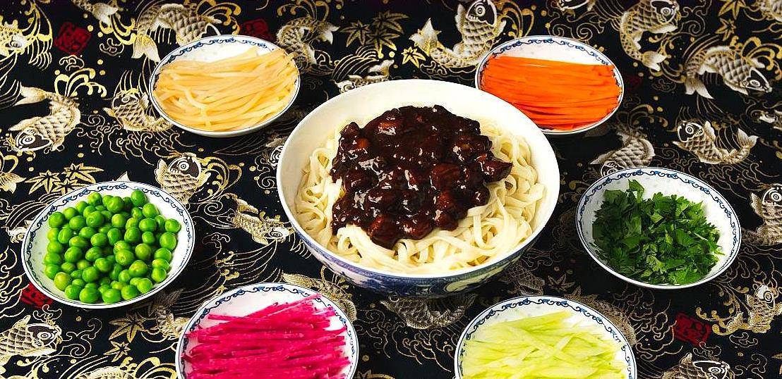 梁实秋的饮食生活：一生最爱老北京小吃，笔下美食令人垂涎欲滴