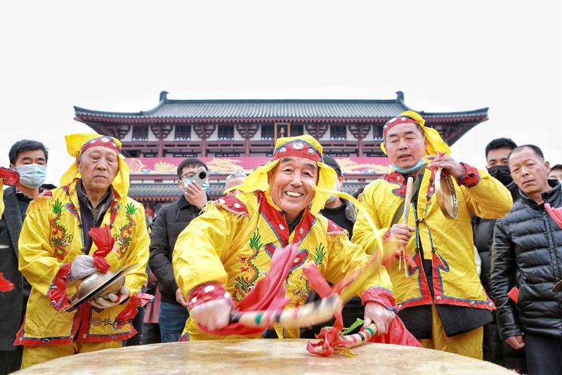 “二月二古庙会，药王山上拜药王”错过了又要等一年