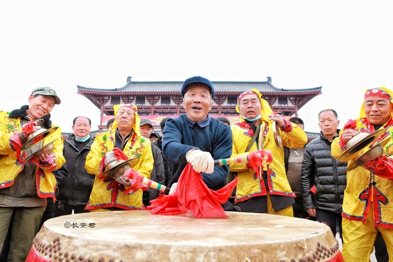 “二月二古庙会，药王山上拜药王”错过了又要等一年