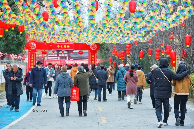 “二月二古庙会，药王山上拜药王”错过了又要等一年