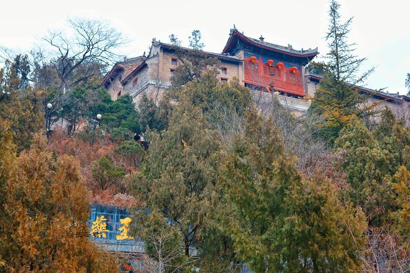 “二月二古庙会，药王山上拜药王”错过了又要等一年