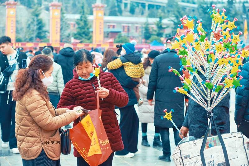“二月二古庙会，药王山上拜药王”错过了又要等一年