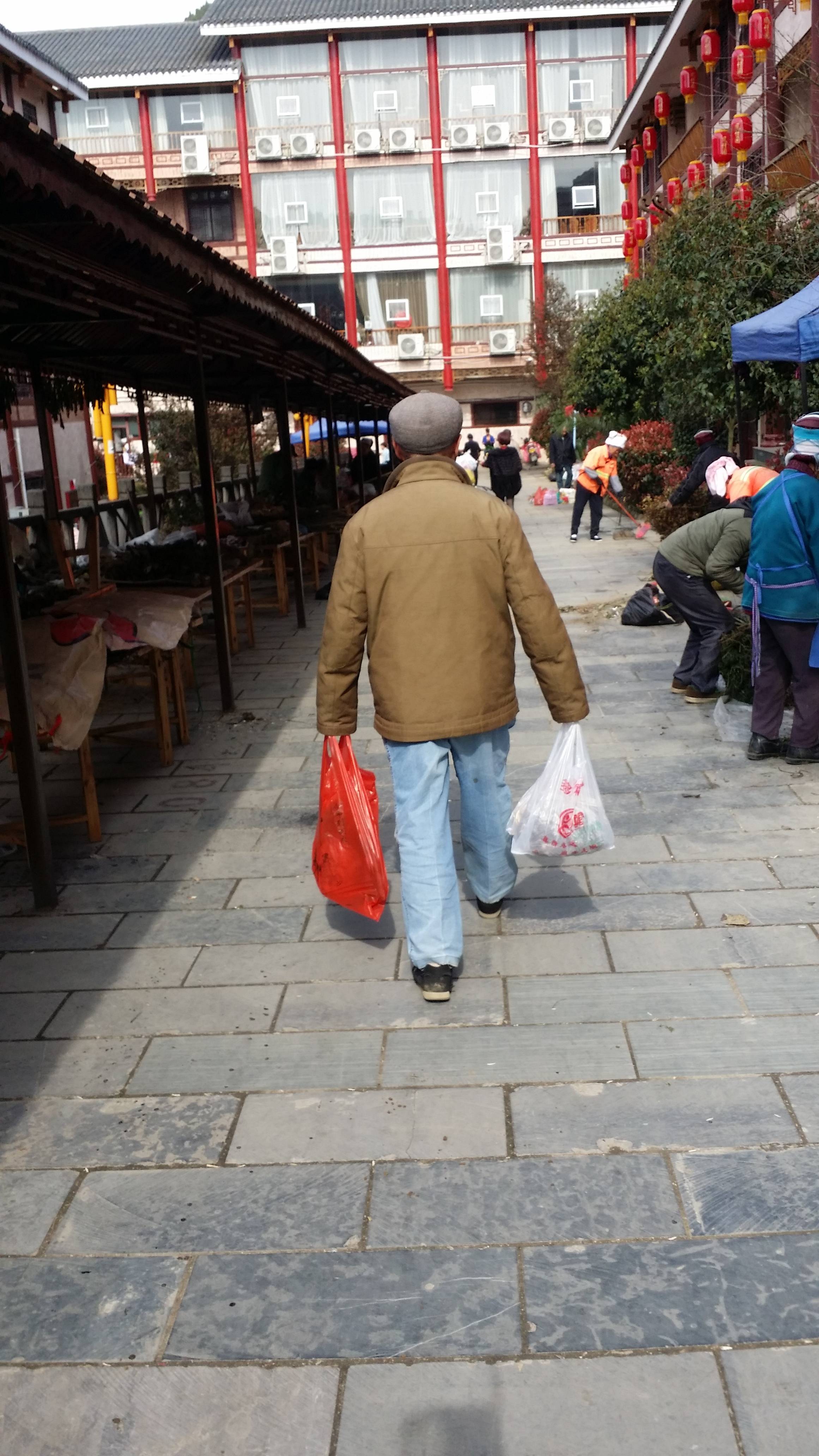 虚心竹有低头叶 傲骨梅无仰面花 ——寻访黔东南民间用药经验 凯里 唐欿