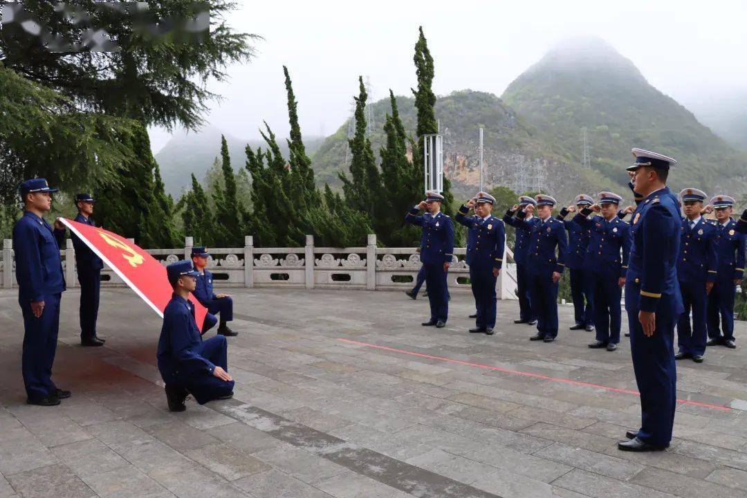 【文山消防】清明落雨，逝者长存——文山支队开展缅怀英烈祭扫活动