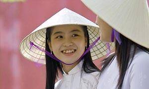 越南历史上曾北属中原，越南人是什么民族？与汉族是否有关？