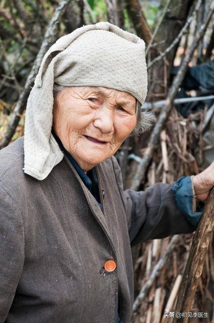 人的正常寿命是多少岁？影响人寿夭的重要原因是什么