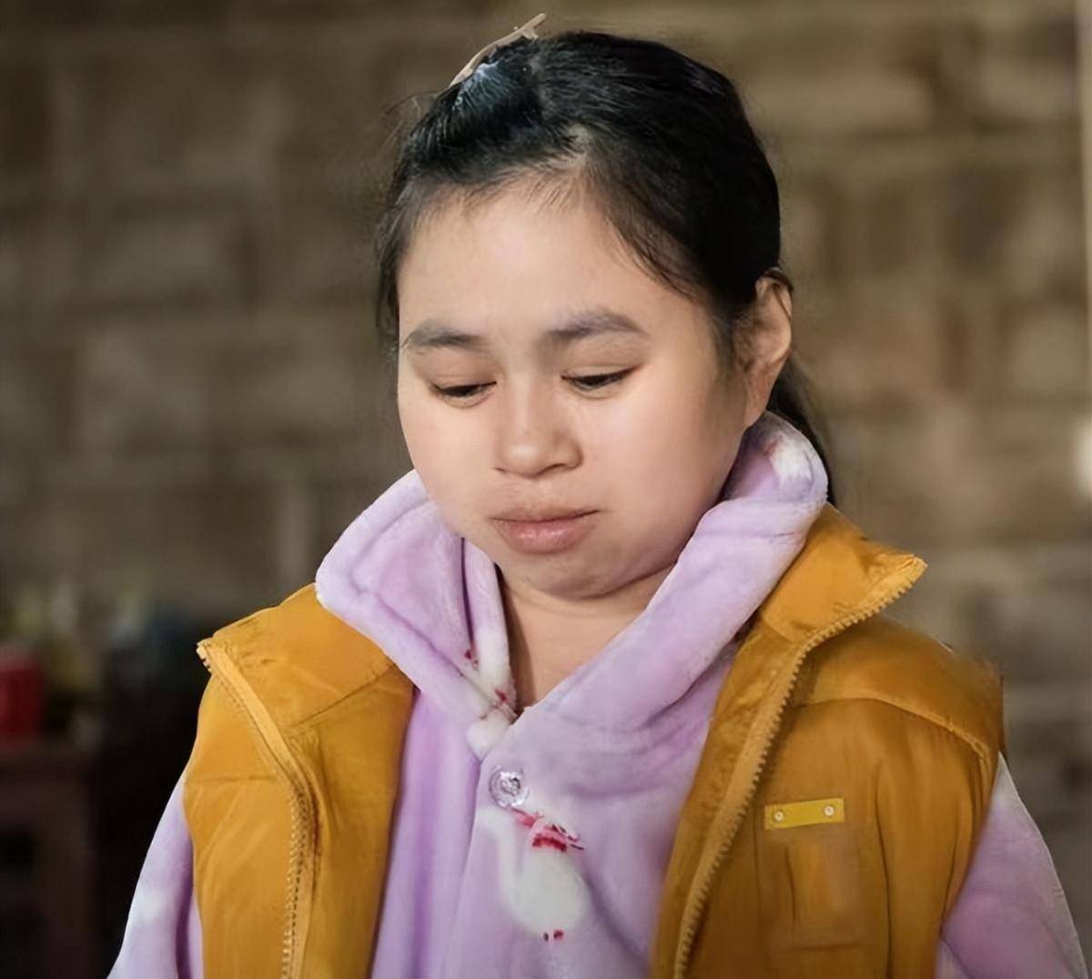 陕西小伙千里赴渝见网友，不料网友身患残疾，小伙：我和她结婚