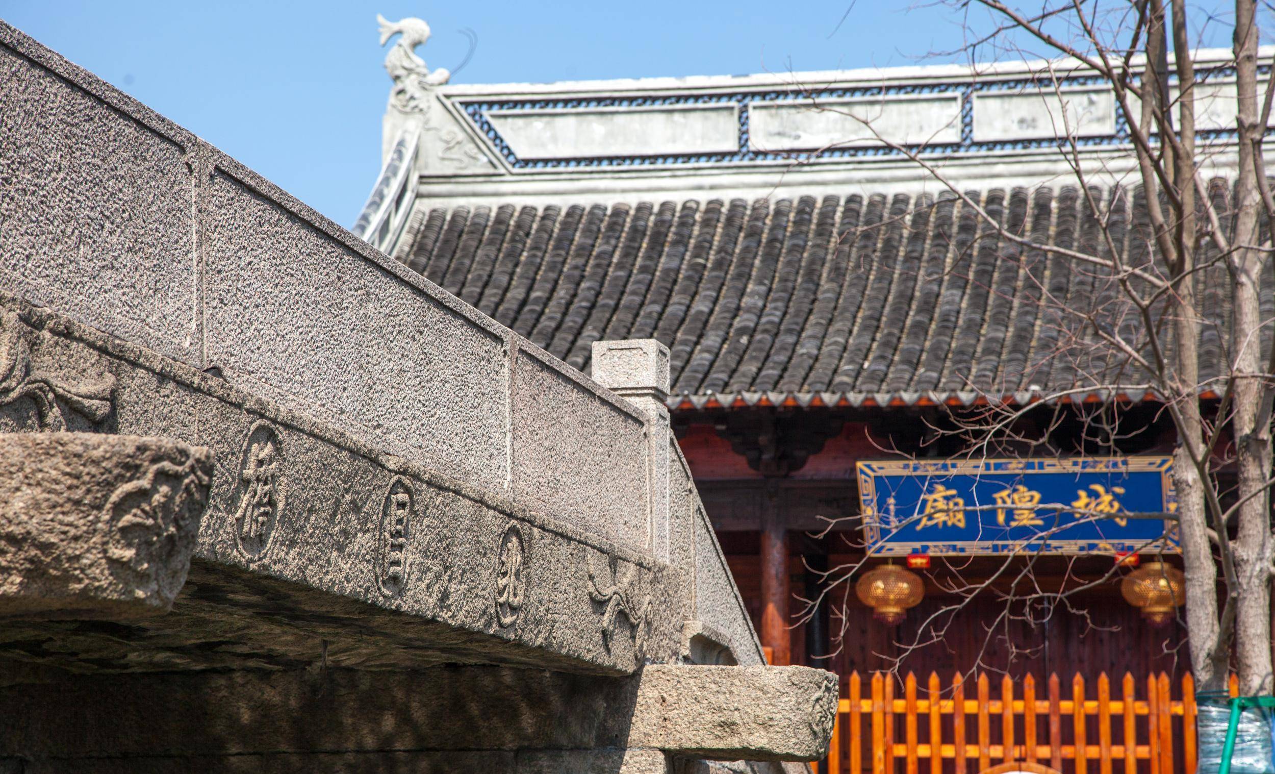 最新的上海古镇，1庙1古宅4古桥外，均为新建，上海青浦章堰古镇