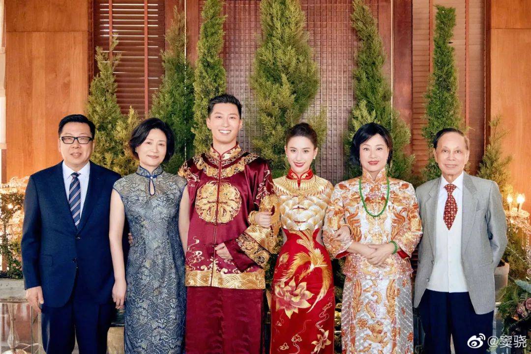 赌王三太戴上亿翡翠，泼天的富贵靠珠宝堆！为什么贵妇都爱翡翠？
