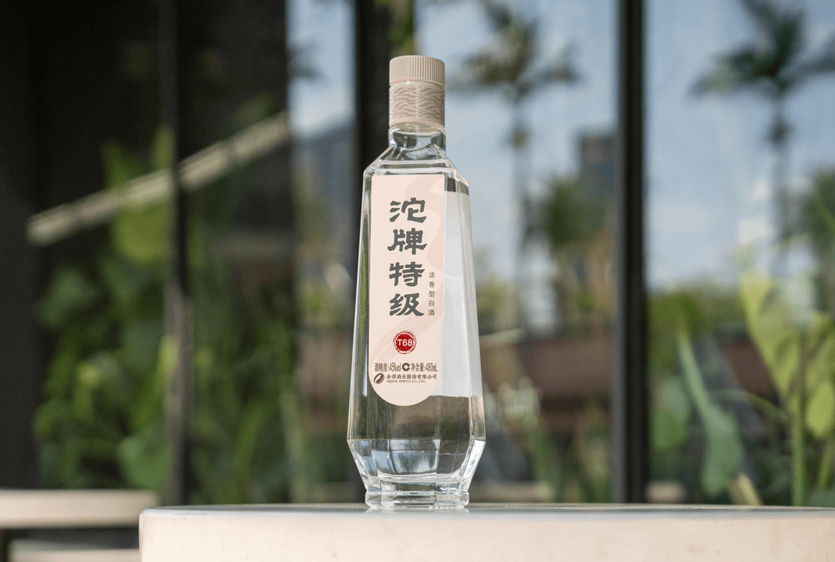 春节送礼选什么？坚果美味又健康，经典名酒品质寓意都不错