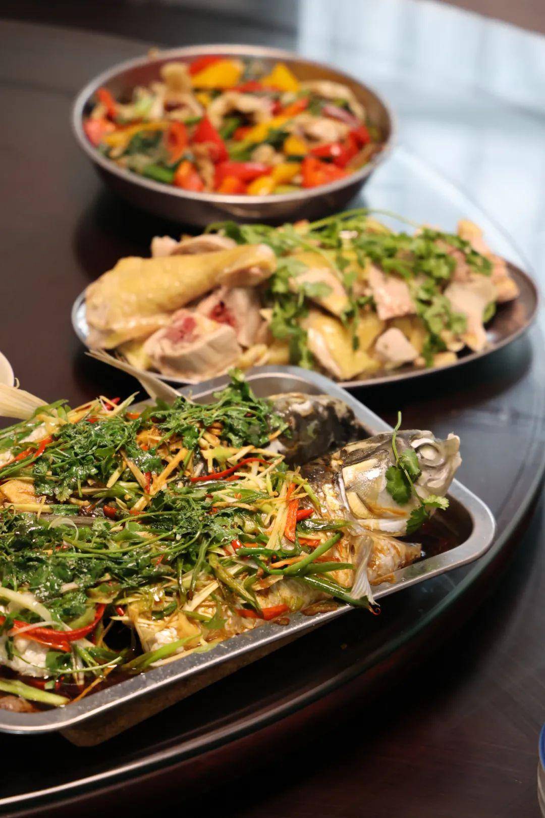 最会吃的广东人，为何痴迷不锈钢餐具？