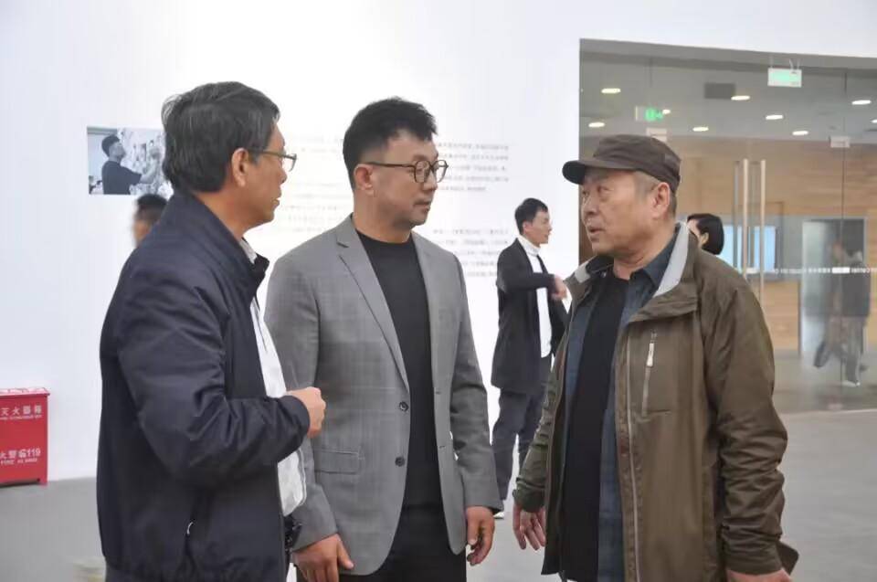 “心生万象——王巍中国画作品展”开幕