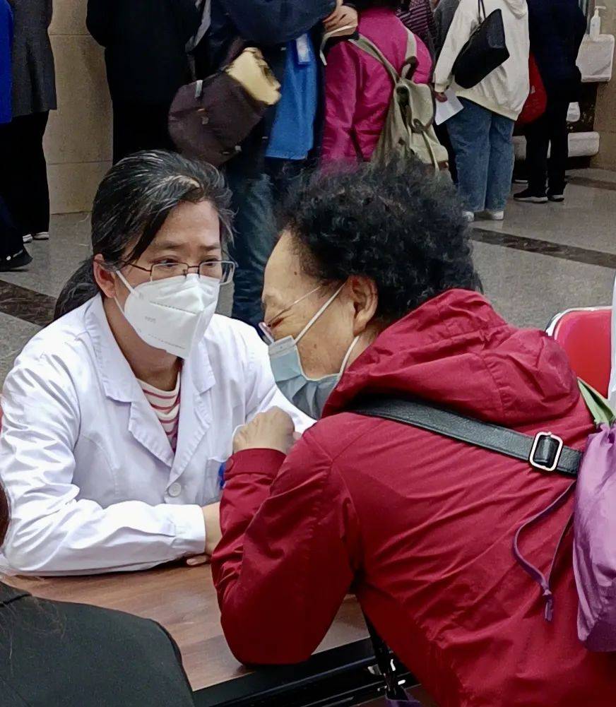 北京医院风湿免疫科举办“世界痛风日”系列活动