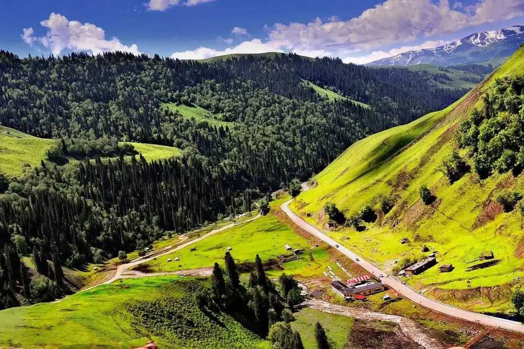 新疆大环线自驾游路线_新疆自助游最佳路线_新疆旅游路线