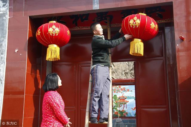 老人常说今年腊月二十九是绝日，贴春联要在28贴，为什么？