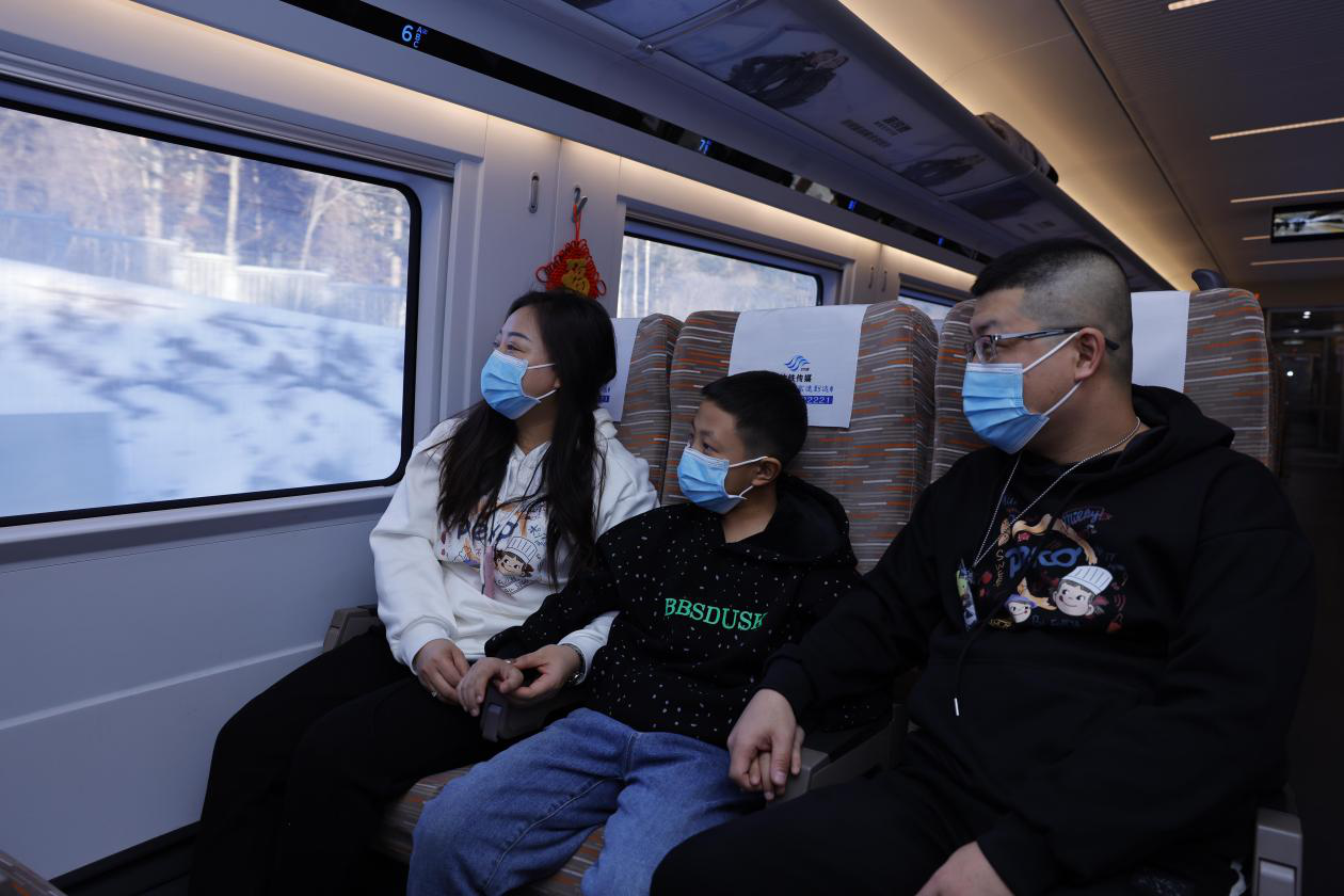 高铁开通一周，长白山全域旅游接待12226人