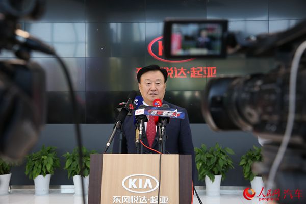 东风起亚悦达k5_东风悦达起亚_东风起亚悦达老款图片
