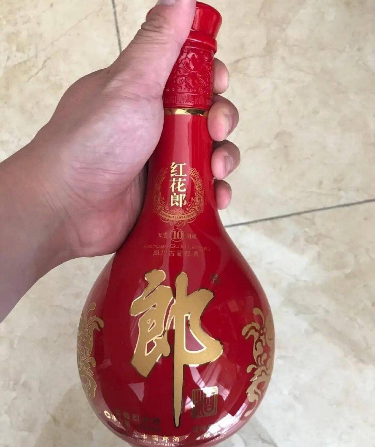 临近春节，建议大家提前备好这3种礼酒，送礼体面，好喝还有面子