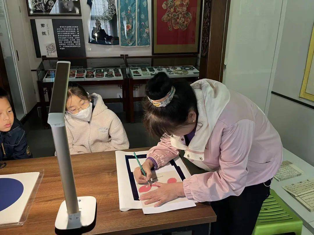 吉林市满族博物馆丨满博之邀：探索非遗——王氏布贴画